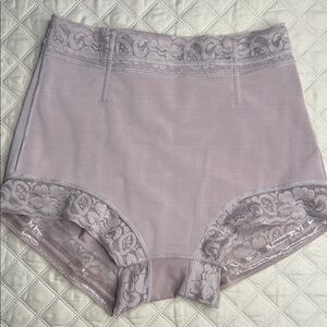 NWOT Slimming Body Shaper Butt Lifter Underwear Pantie